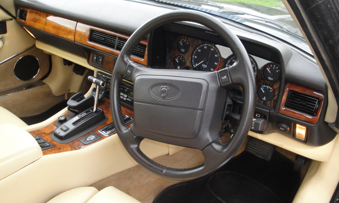 1489837830546-1994-Jaguar-XJS-Convertible_32