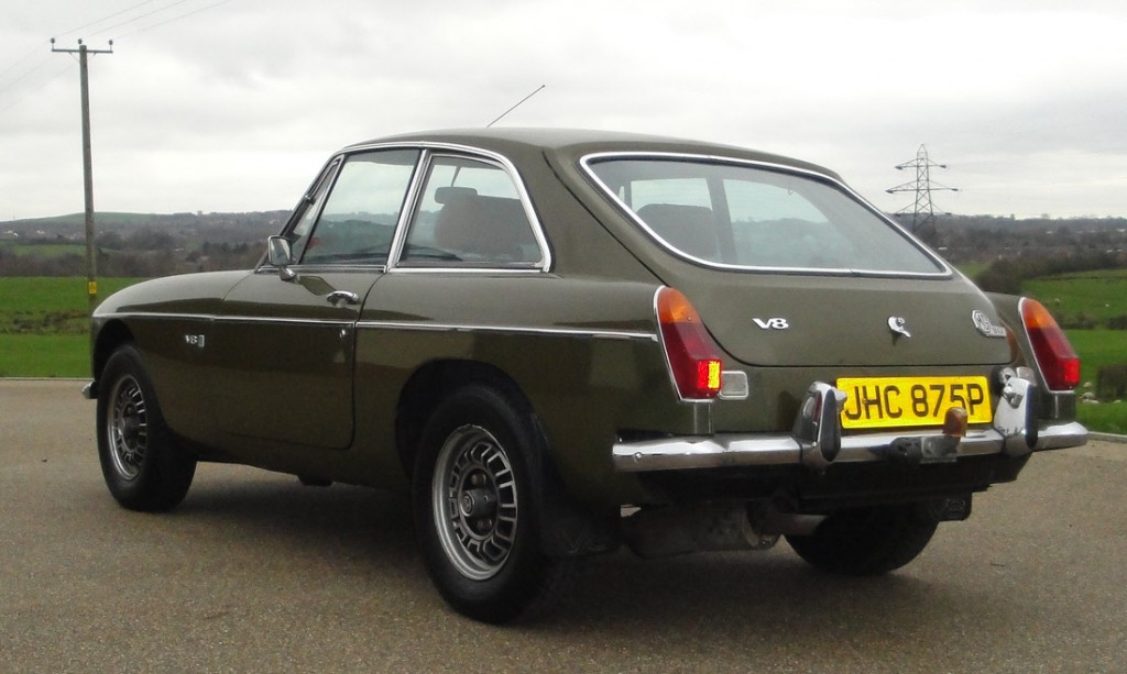 1490093492464-1975-MGB-GT-V8_10