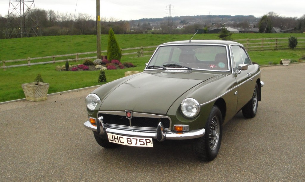 1490093492464-1975-MGB-GT-V8_7
