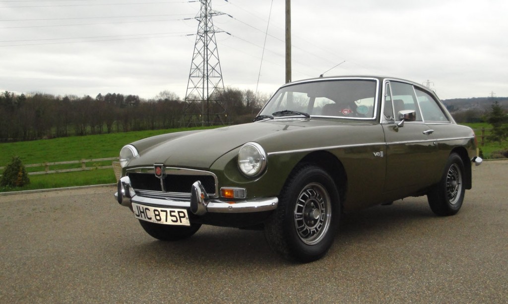 1490093492464-1975-MGB-GT-V8_8