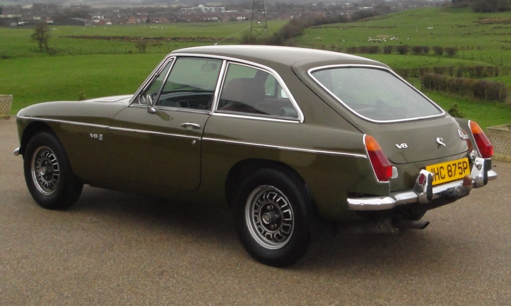 1490093492464-1975-MGB-GT-V8_9