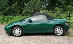 1503075150343-1990-Lotus-Elan-SE-M100_10