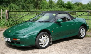 1503075150343-1990-Lotus-Elan-SE-M100_8