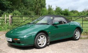 1503075150343-1990-Lotus-Elan-SE-M100_9