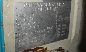 1505559668505-1971-Volkswagen-T2-Camper-Van-Dormobile_11