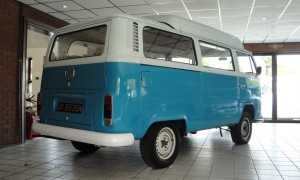 1505559668505-1971-Volkswagen-T2-Camper-Van-Dormobile_9