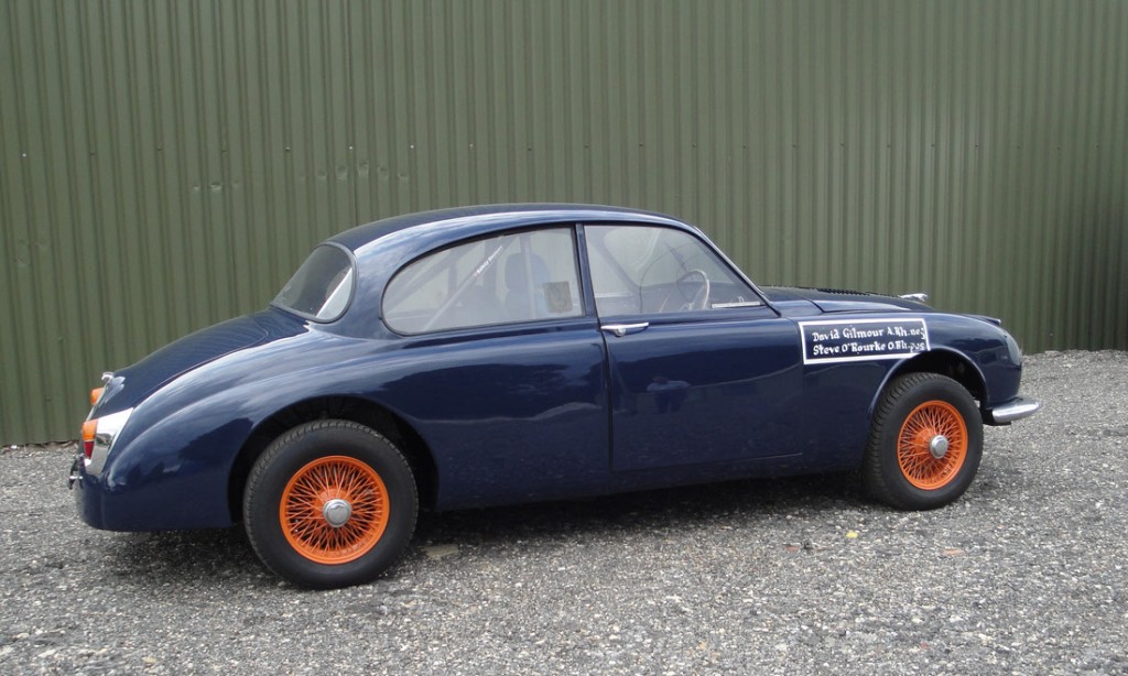 1545554629621-1963-Jaguar-MK2-Sports-Saloon-Pink-Floyd_1