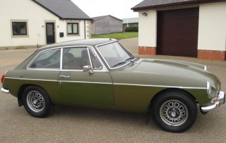 1490093492464-1975-MGB-GT-V8_4